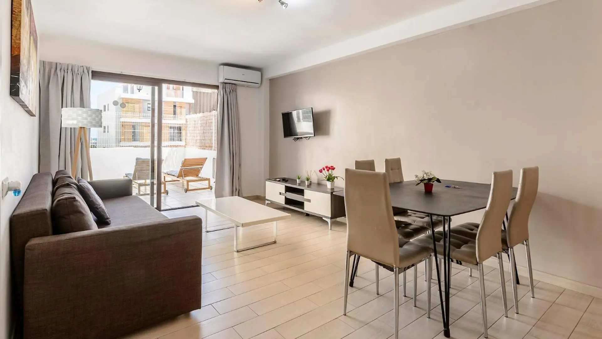 Apartamentos Esmeralda Ibiza