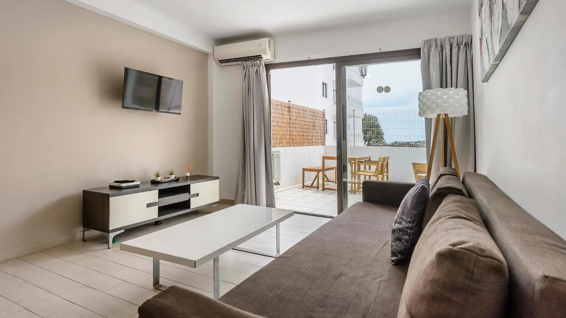 Apartamentos Esmeralda Ibiza Spanje